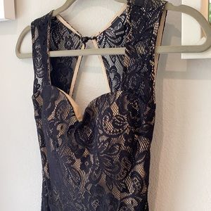 Gorgeous lace dress. Like new.